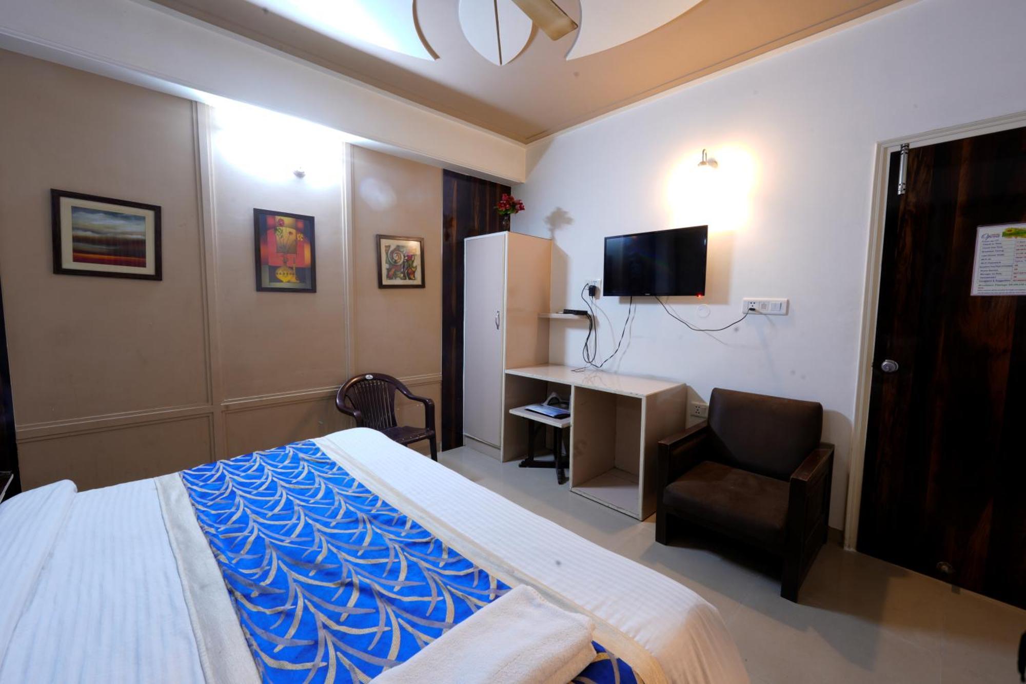 Country house Oppera Mahipalpur- Delhi Airport New Delhi