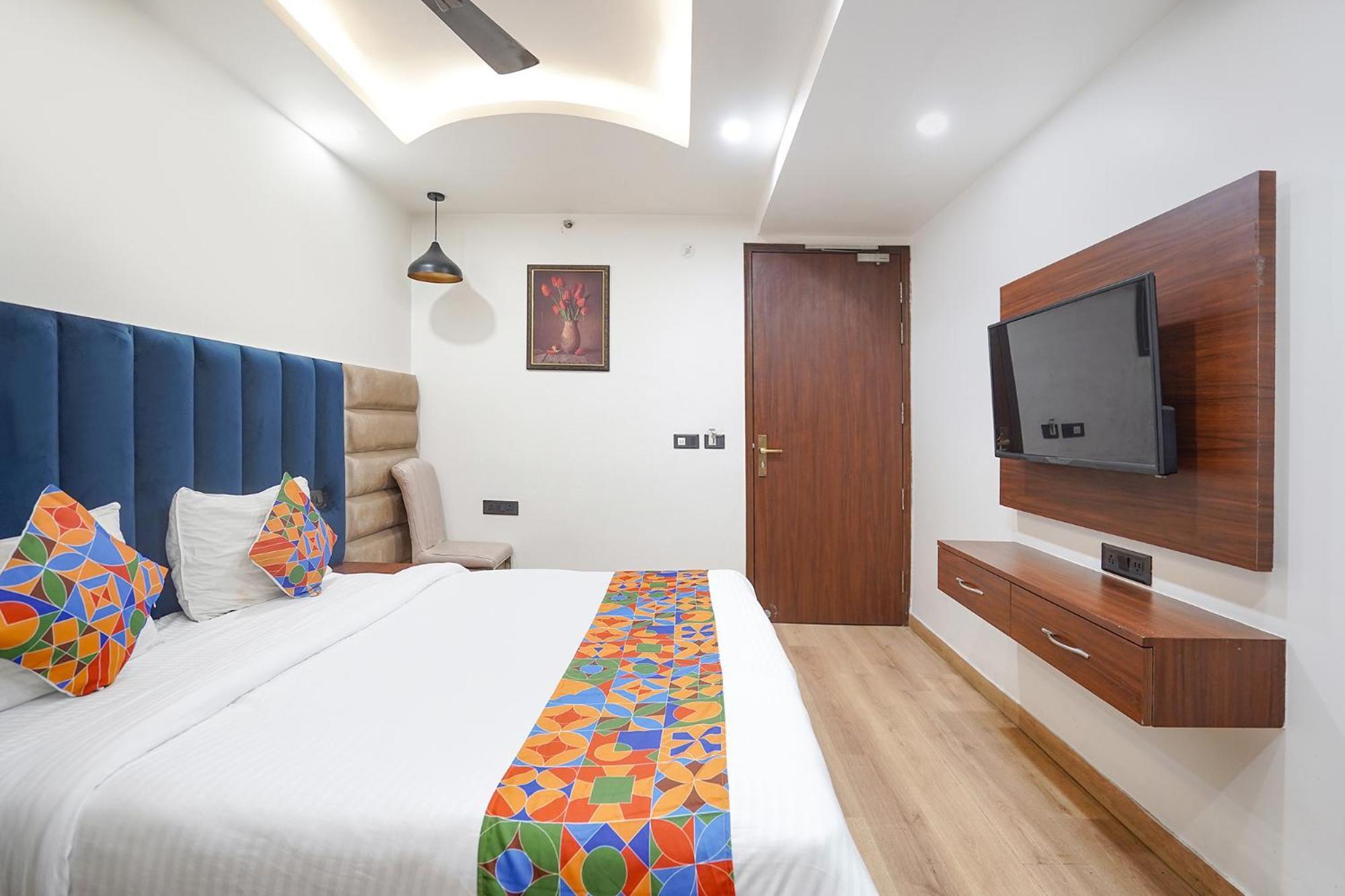 Hotel Fabhotel Golden Eye 3*