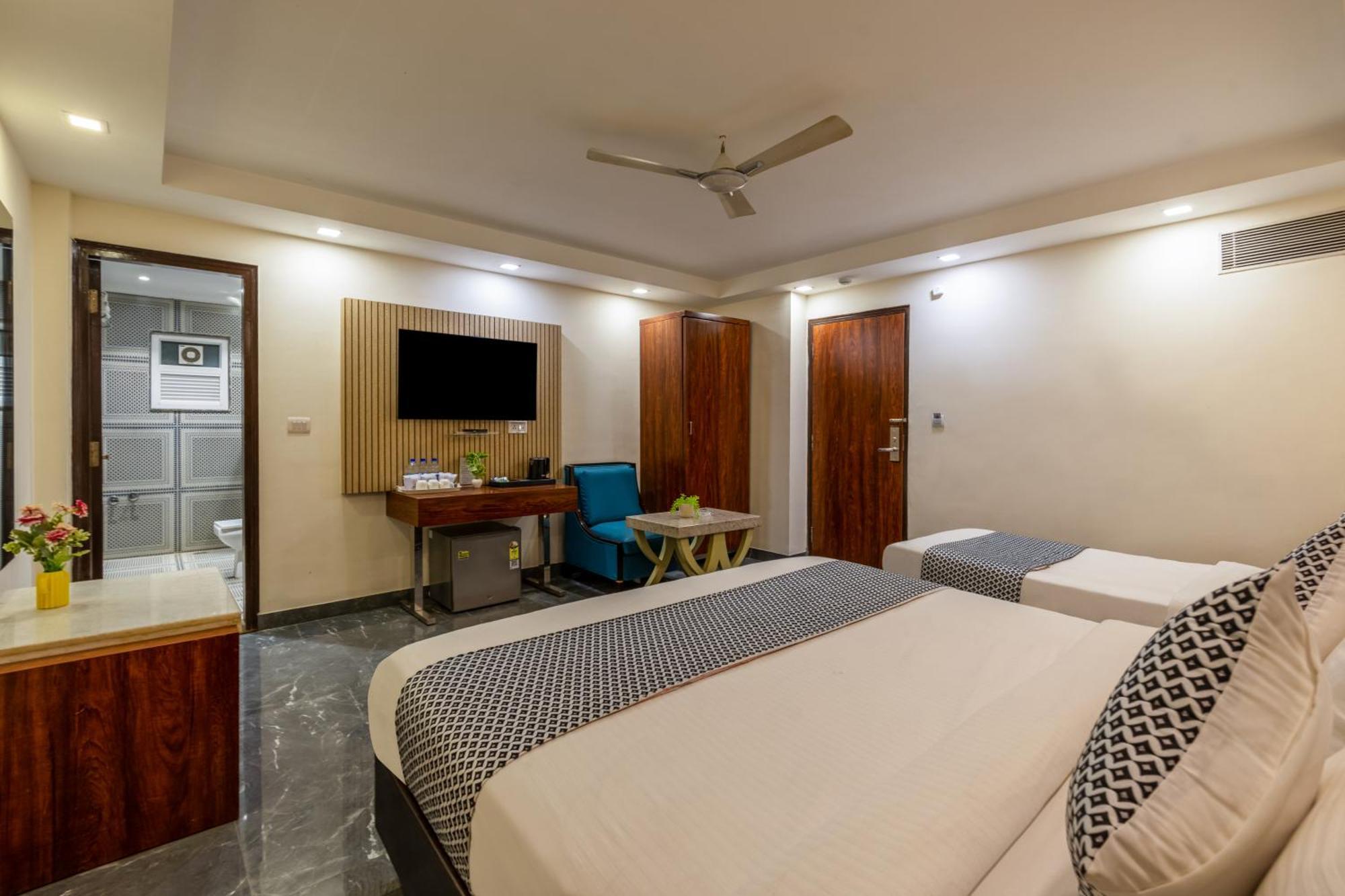 Neu Near Connaught Place & Railway Station New Delhi
