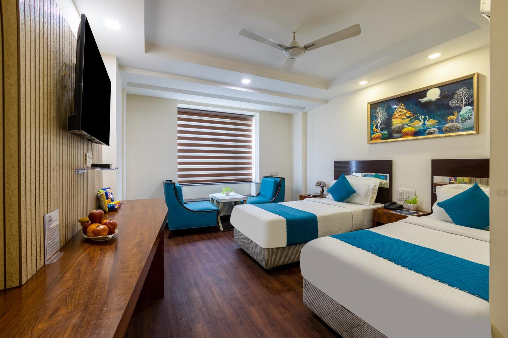 Neu Near Connaught Place & Railway Station New Delhi