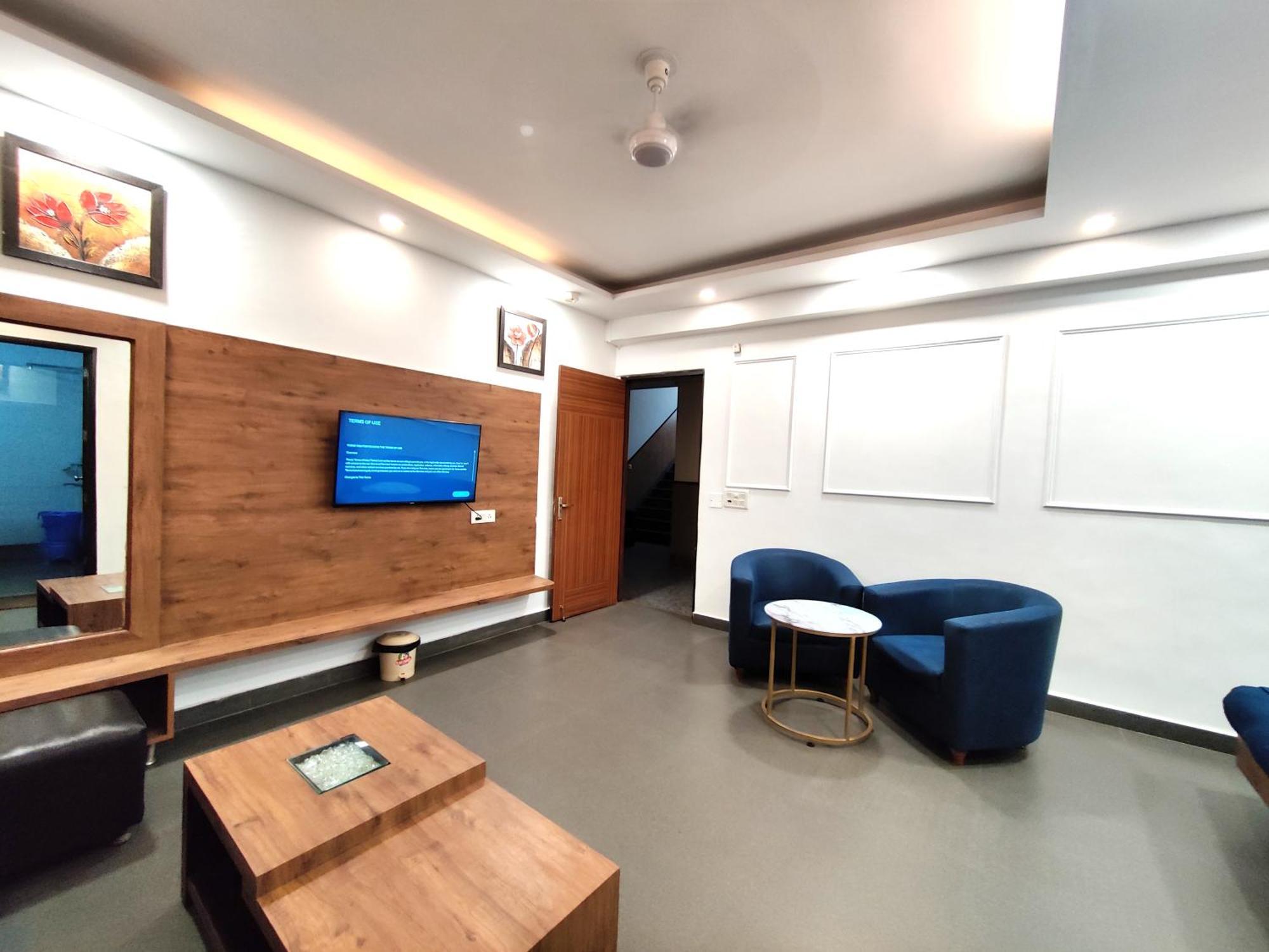 Hotel La Vista Karol Bagh Delhi 3*