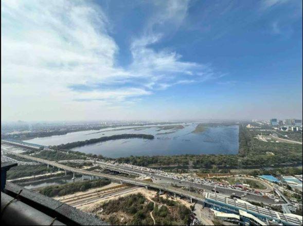 40th Floor River View Supernova Apartment New Delhi