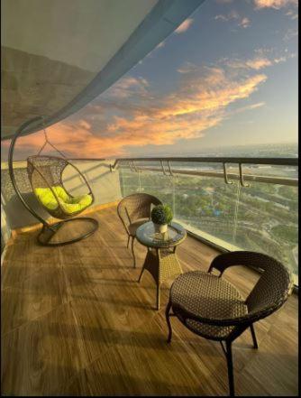 Apartment 40th Floor River View Supernova New Delhi