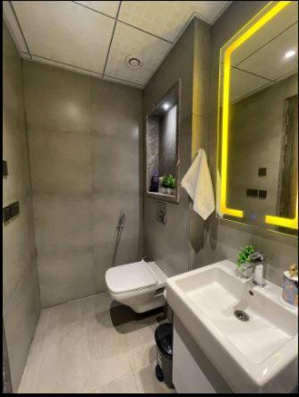40th Floor River View Supernova Apartment New Delhi