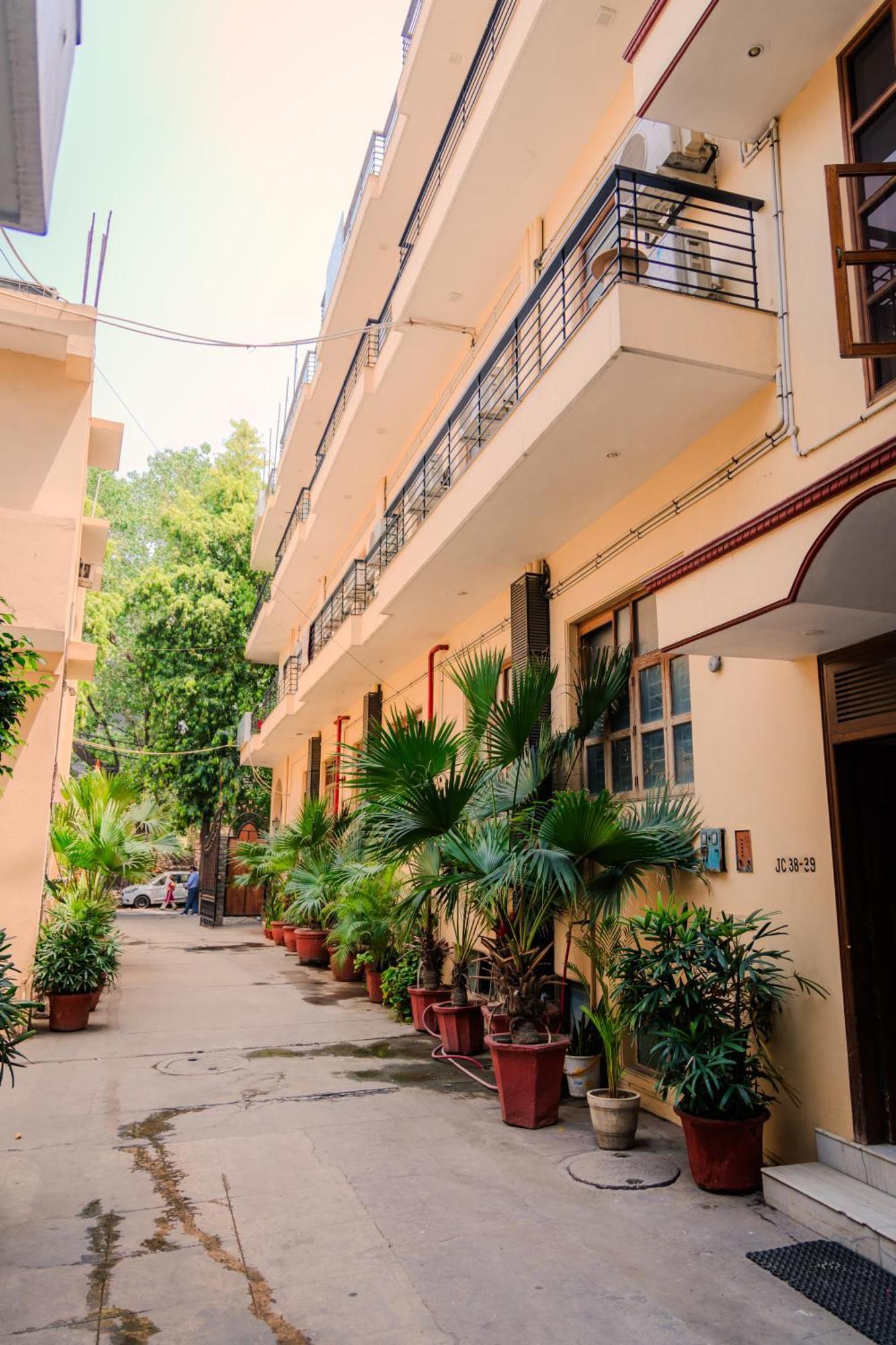 Bed & Breakfast Peepal Tree Residency New Delhi