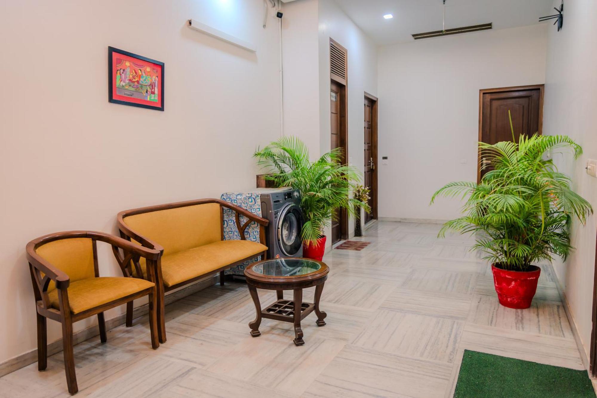 Peepal Tree Residency * New Delhi