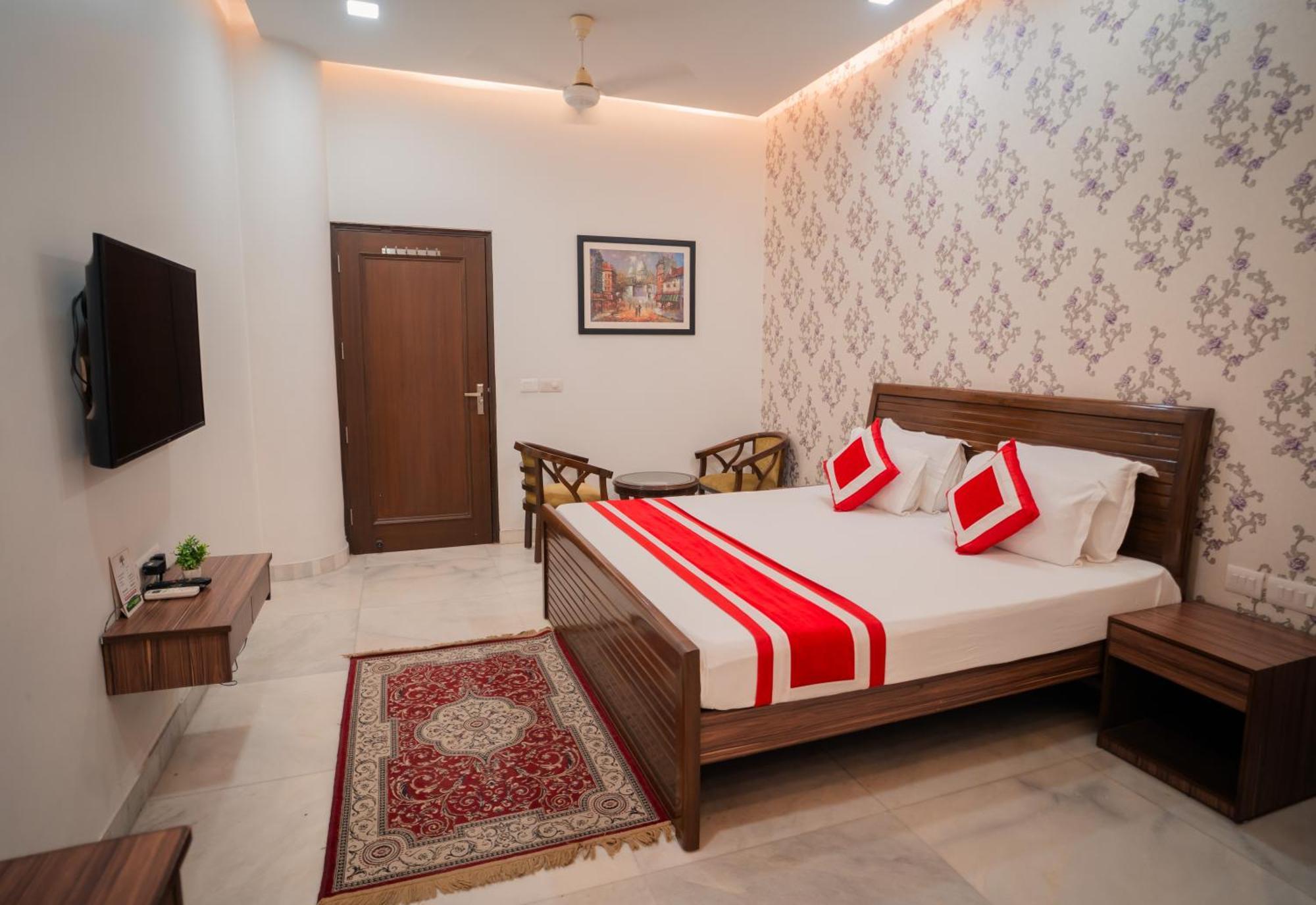 Peepal Tree Residency Bed & Breakfast New Delhi