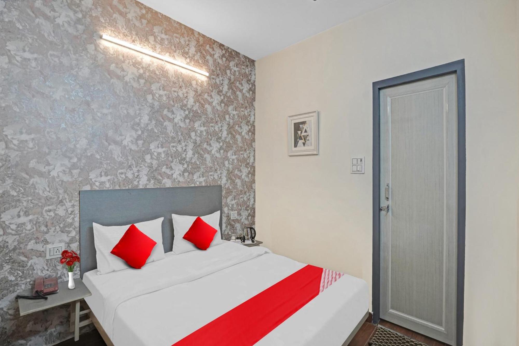 Hotel O Prime
