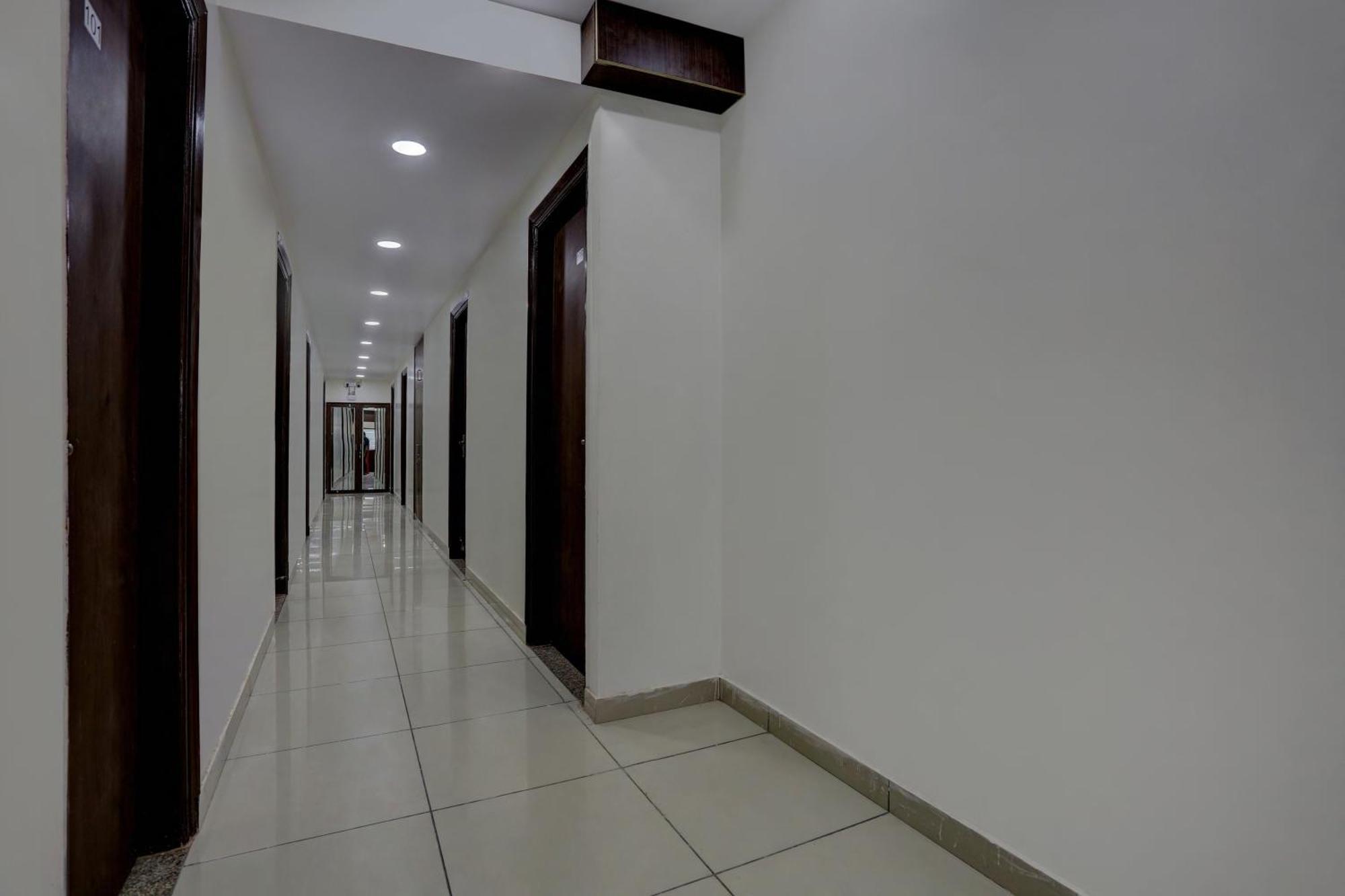 O The Paradise Hotel 3*