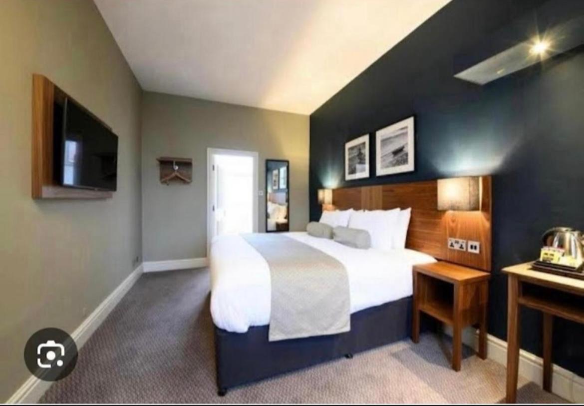 Moon Residency-near Delhi Airport Hotel
