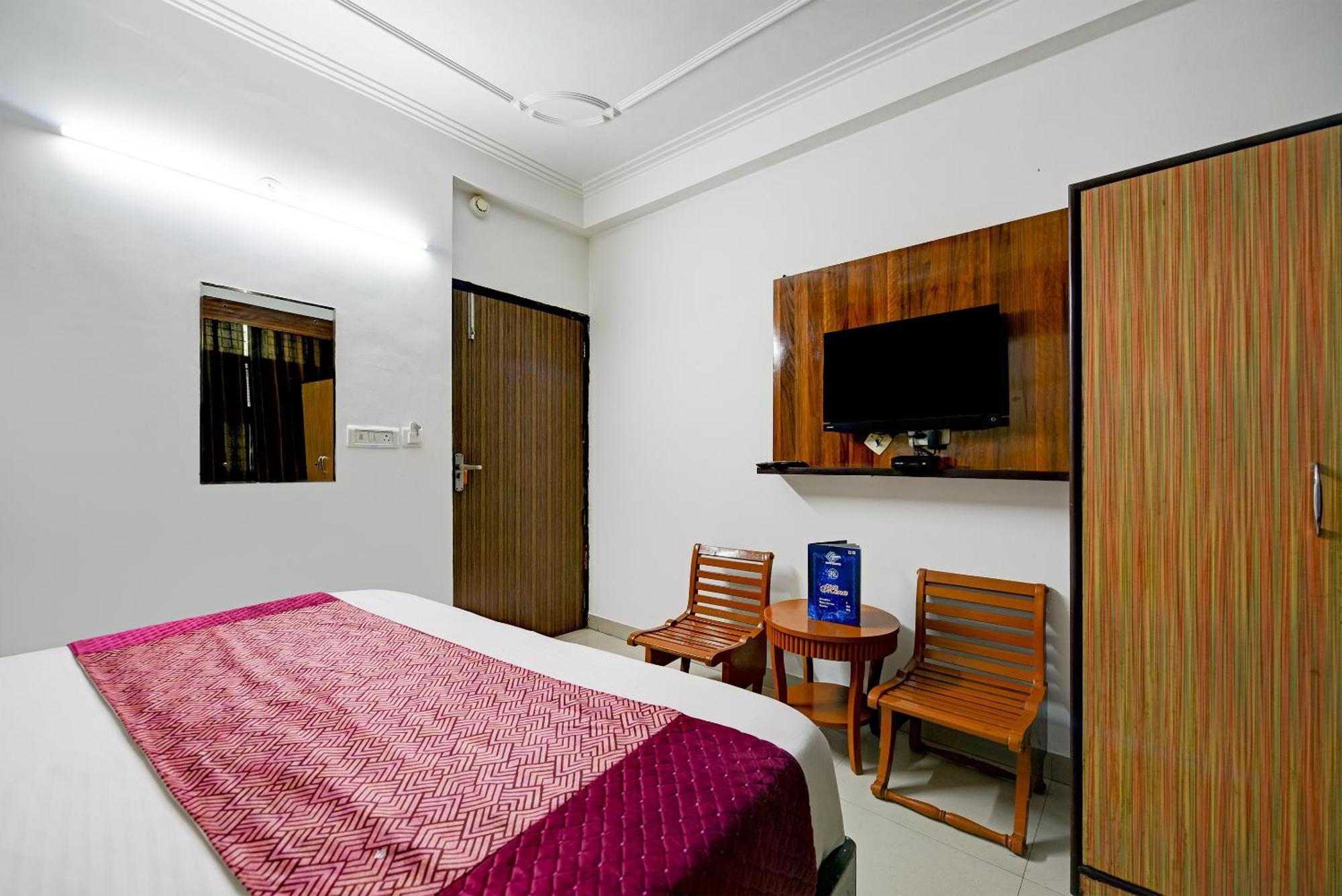 Kiara Near Delhi Airport - Free Airport Drop