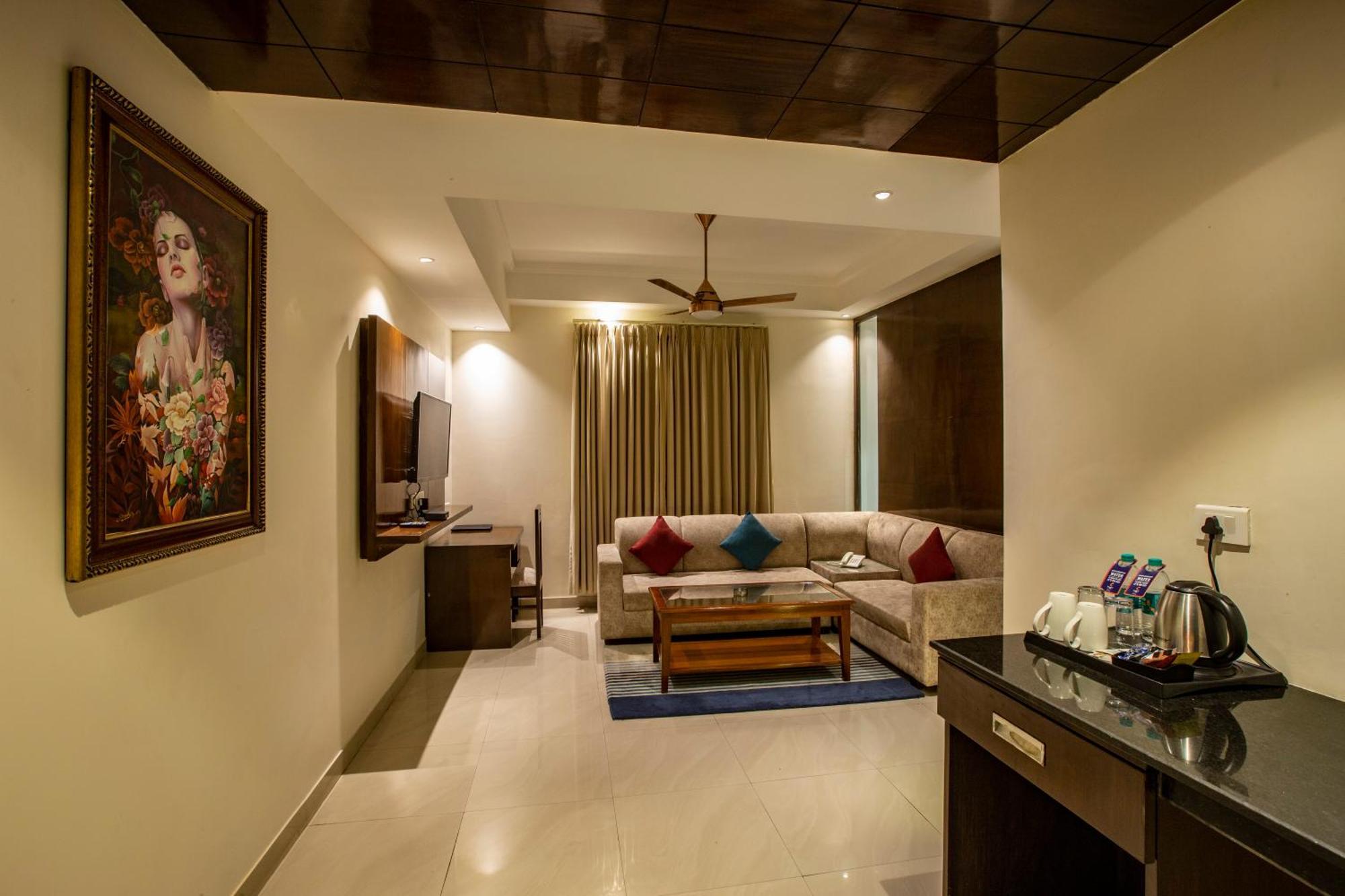 Park Plaza Near Delhi Airport Nova Deli