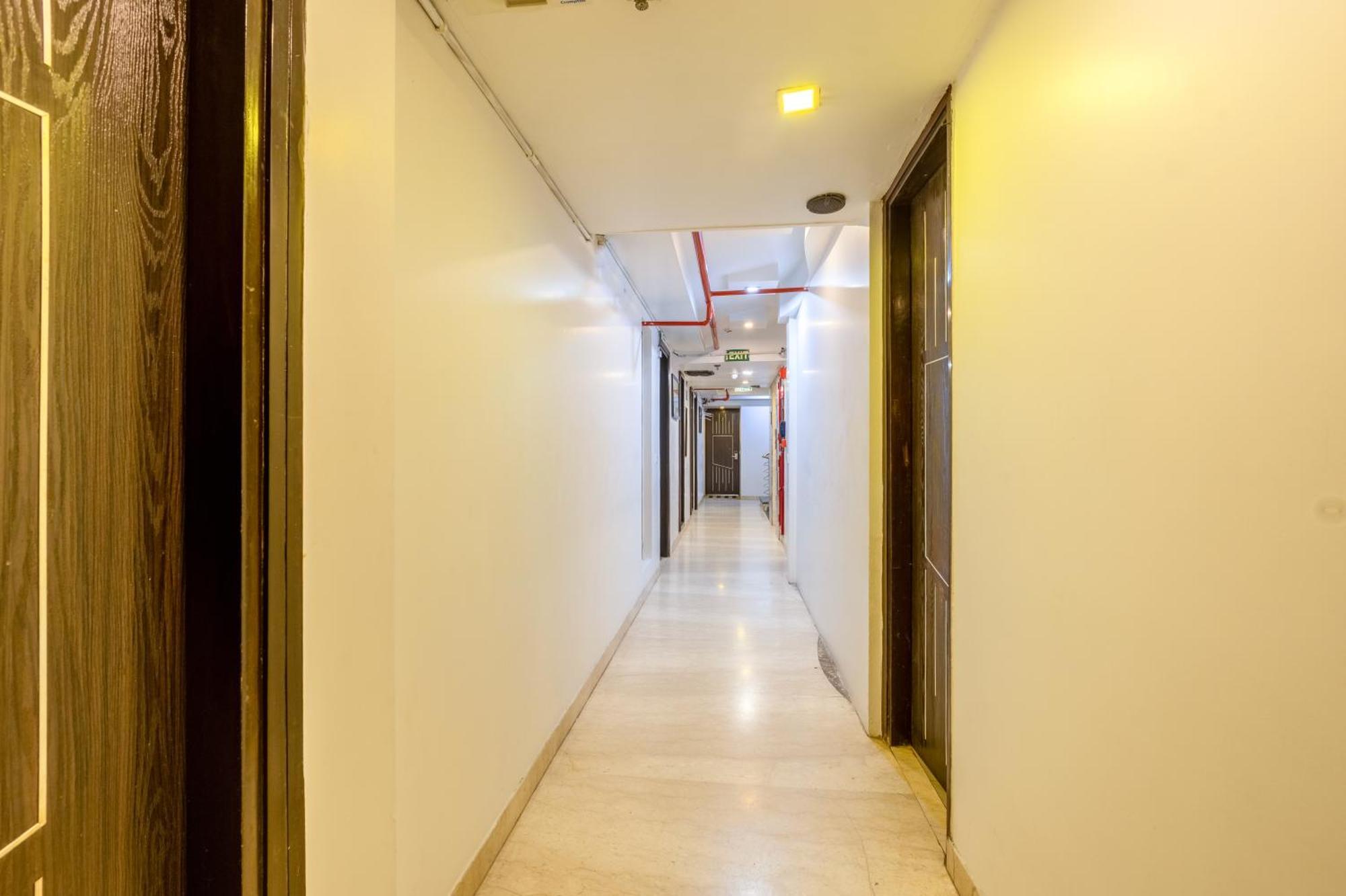 Palm Do'r # Walking Distance To Station # Parking # Family # Customer's Choice # Rated 3*