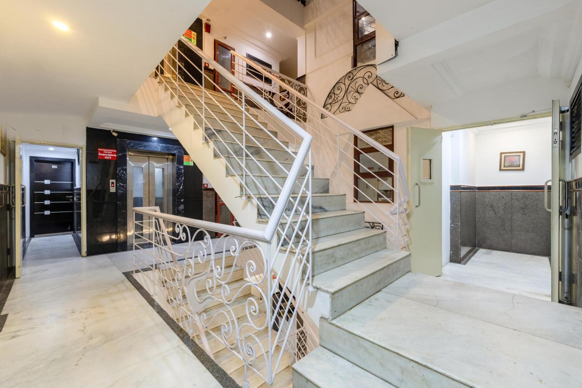 Hotel Chanchal Continental # Near To New Delhi Station # Family Hotel # Customer'S Choice Hotel # Tourist Places Nearby - Red Fort, Jama Masjid, India Gate 3*