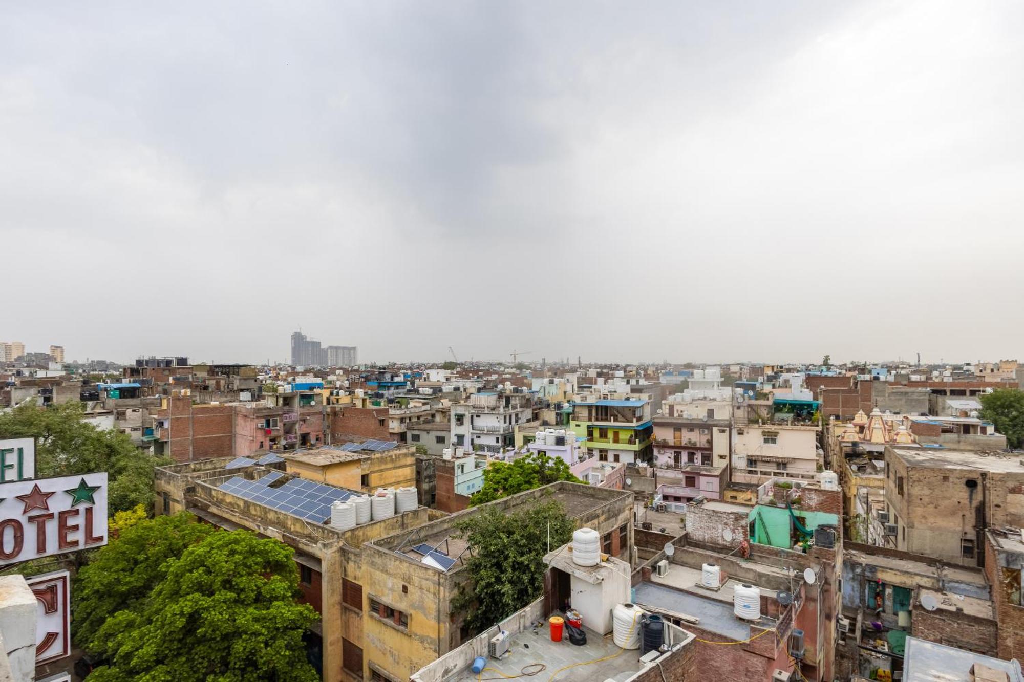Chanchal Continental # Near To New Delhi Station # Family Hotel # Customer'S Choice Hotel # Tourist Places Nearby - Red Fort, Jama Masjid, India Gate 3* New Delhi