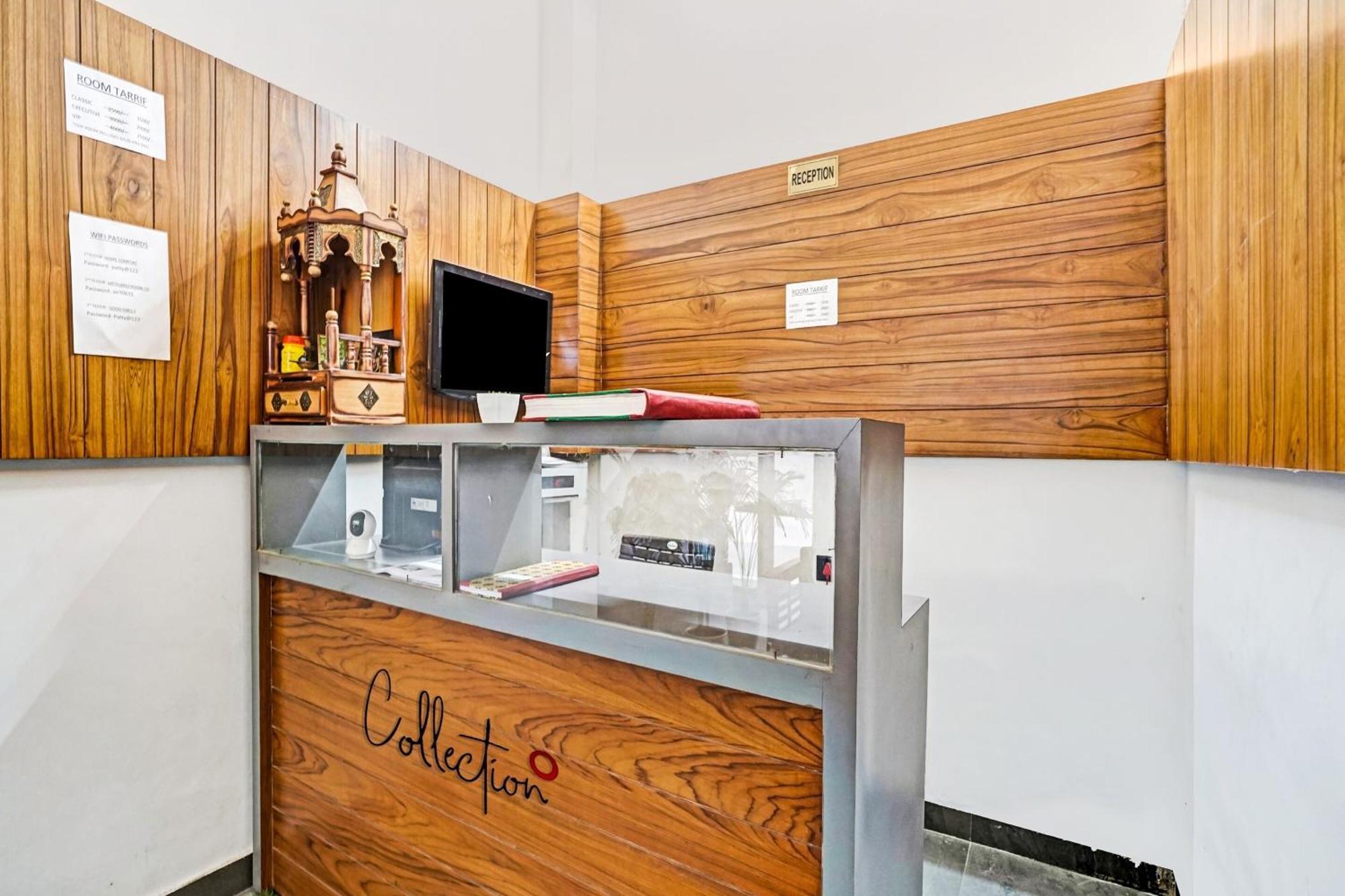 Hotel Super Collection O Amar 4*