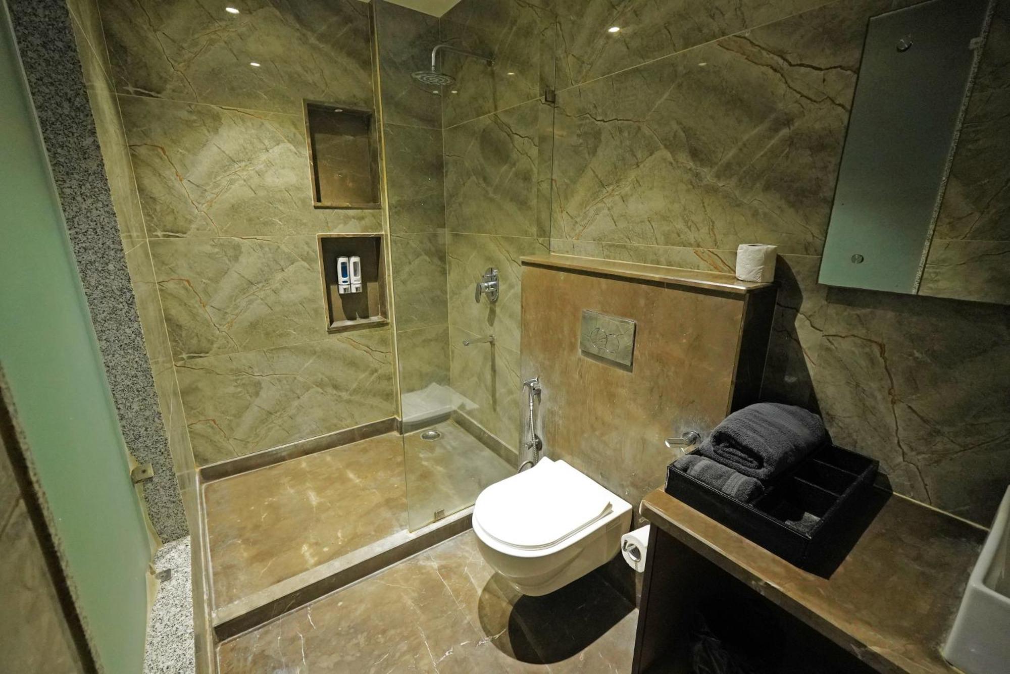 Kryc Luxury Living Near Indraprastha Apollo Hospital 3* New Delhi