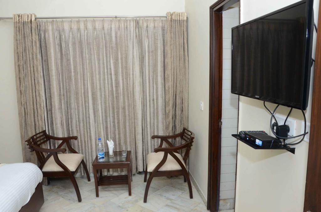 Namaste Apartments Bed & Breakfast New Delhi