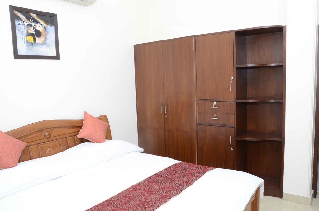 Namaste Apartments Acomodação com café da manhã  *