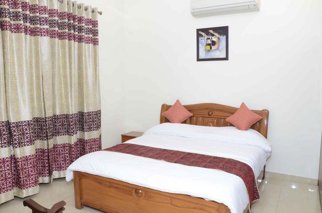 Namaste Apartments * New Delhi