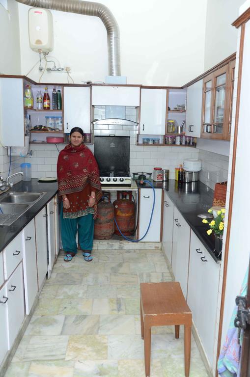 Namaste Apartments * New Delhi