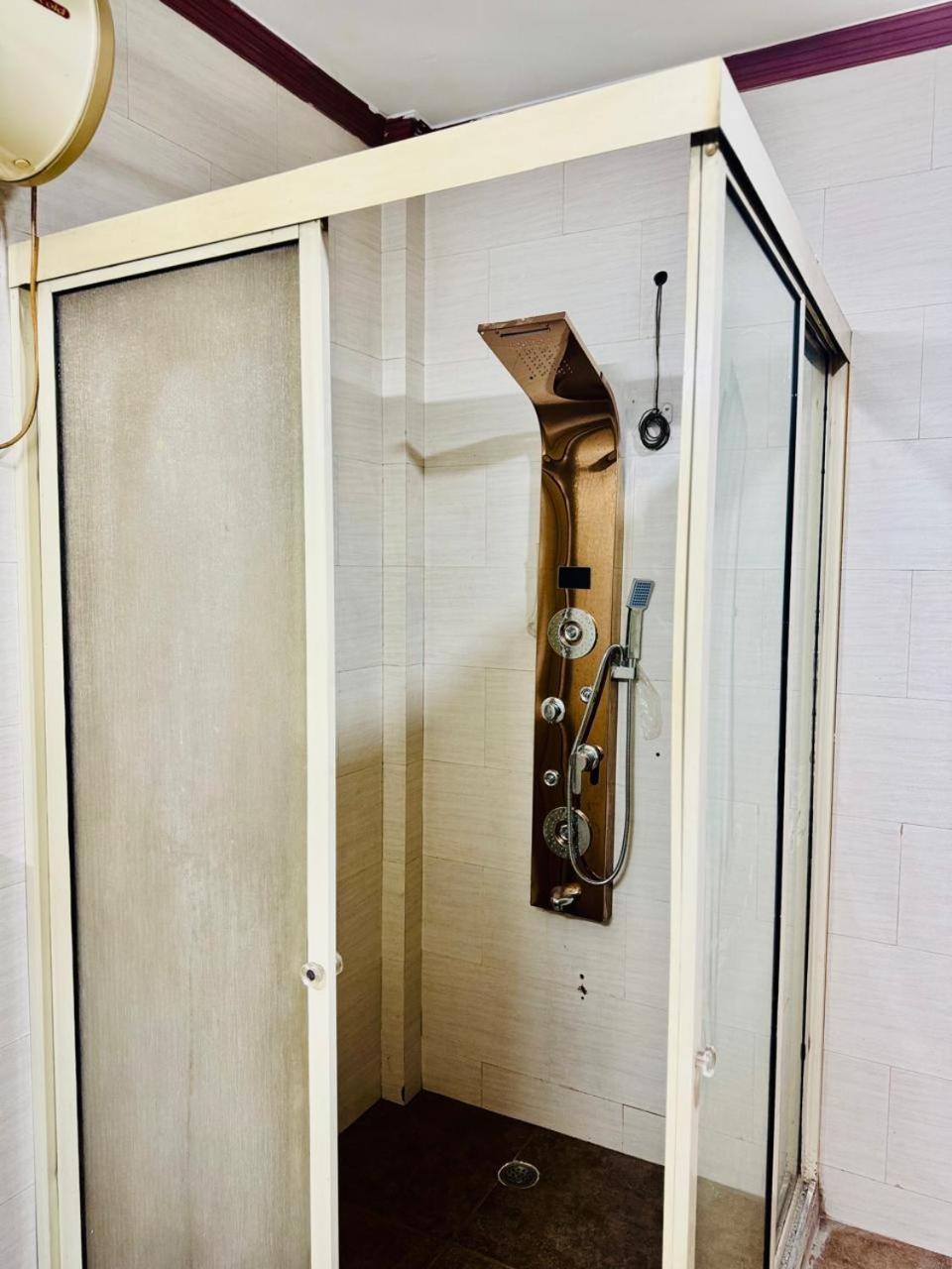 Fortune Service 2bhk, E-30 *
