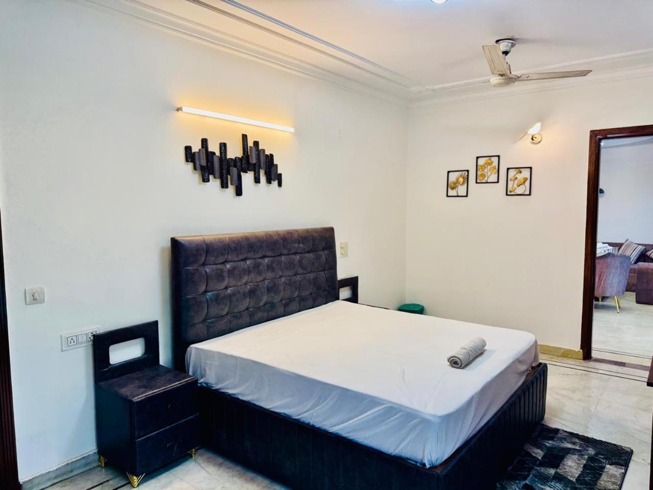 Divine India Service Apartment, 1 Bhk, E- 30 Apartamento *
