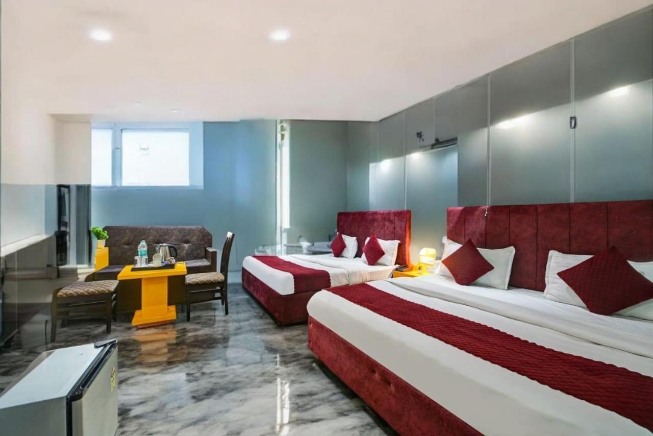 Hotel Platinum With Free Pickup-delhi Airport