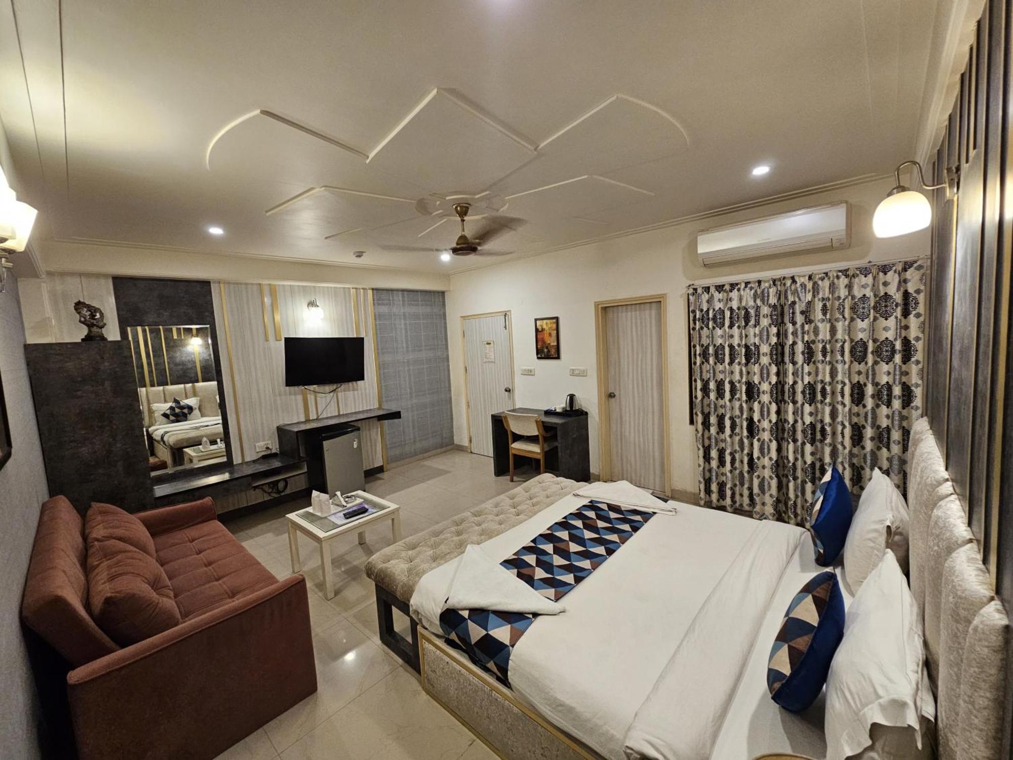 Oppera Delhi International Airport Hotel New Delhi