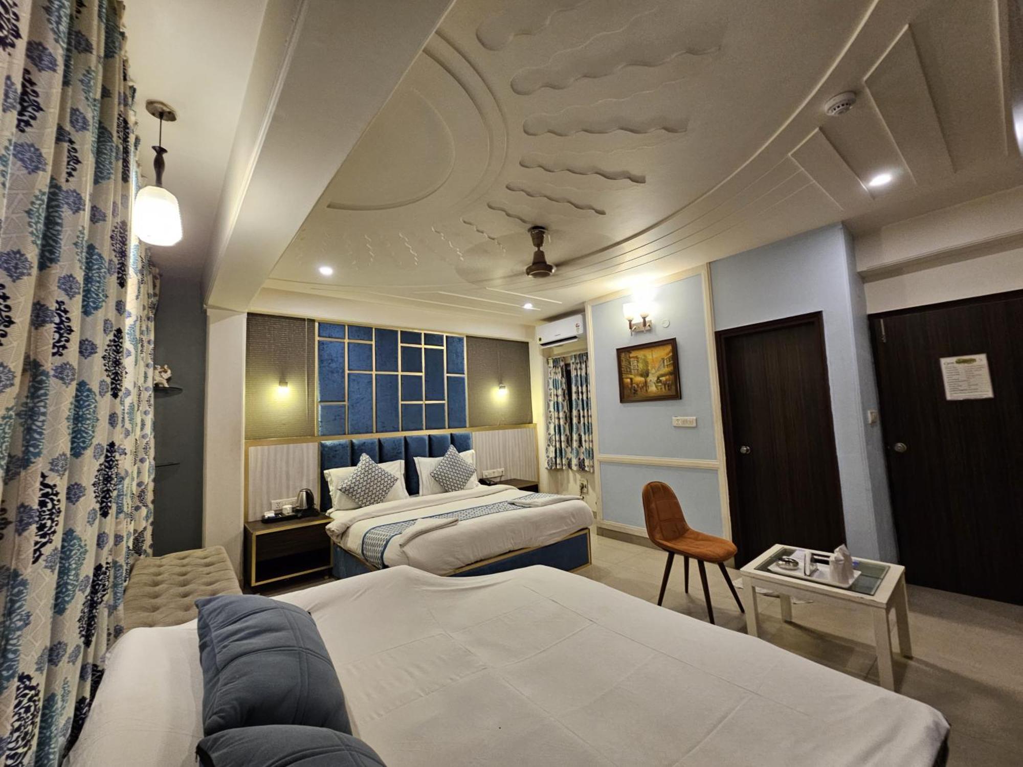 Oppera Delhi International Airport 4*