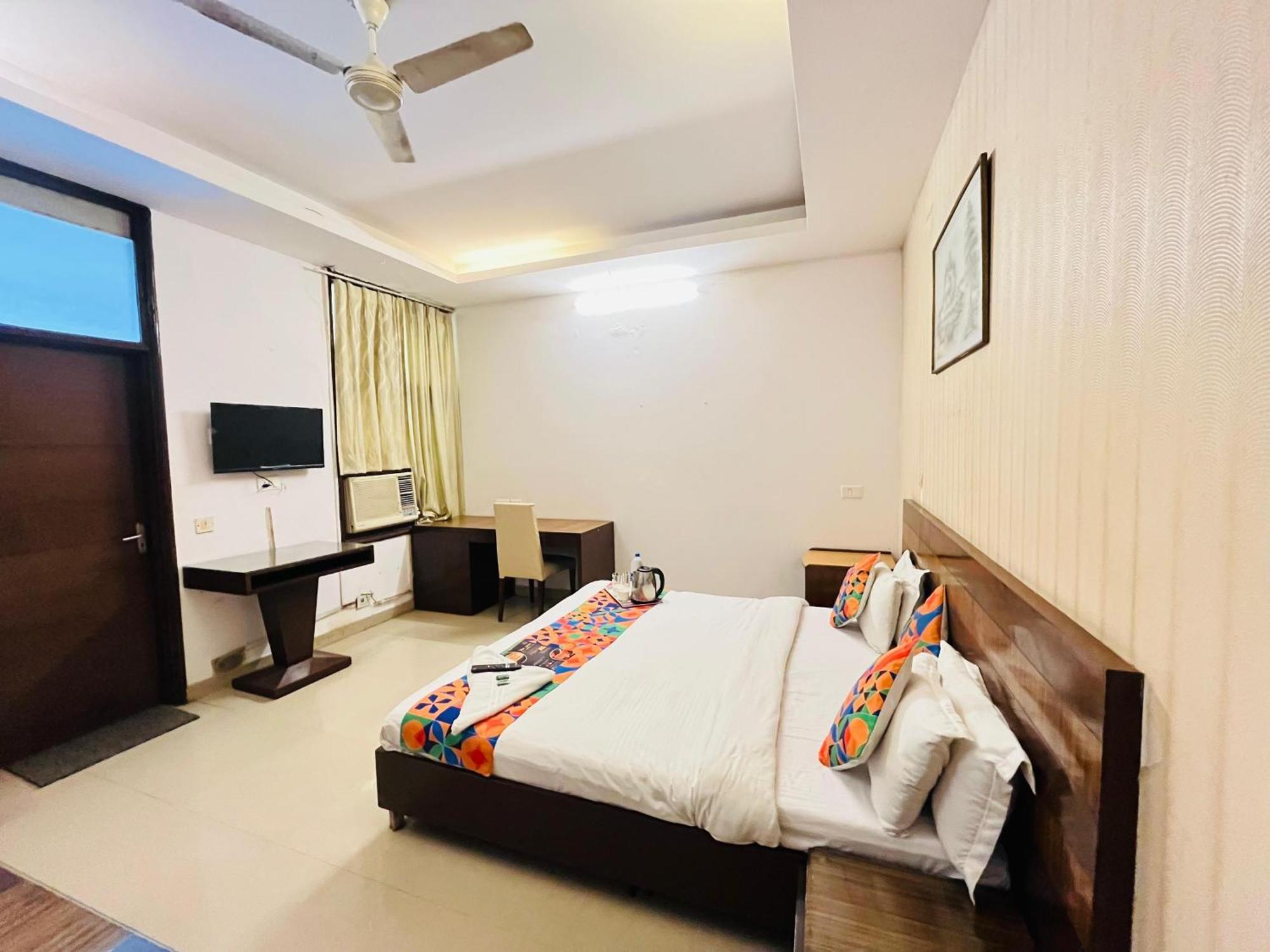 Hotel Redstone - Near Igi Airport 3*