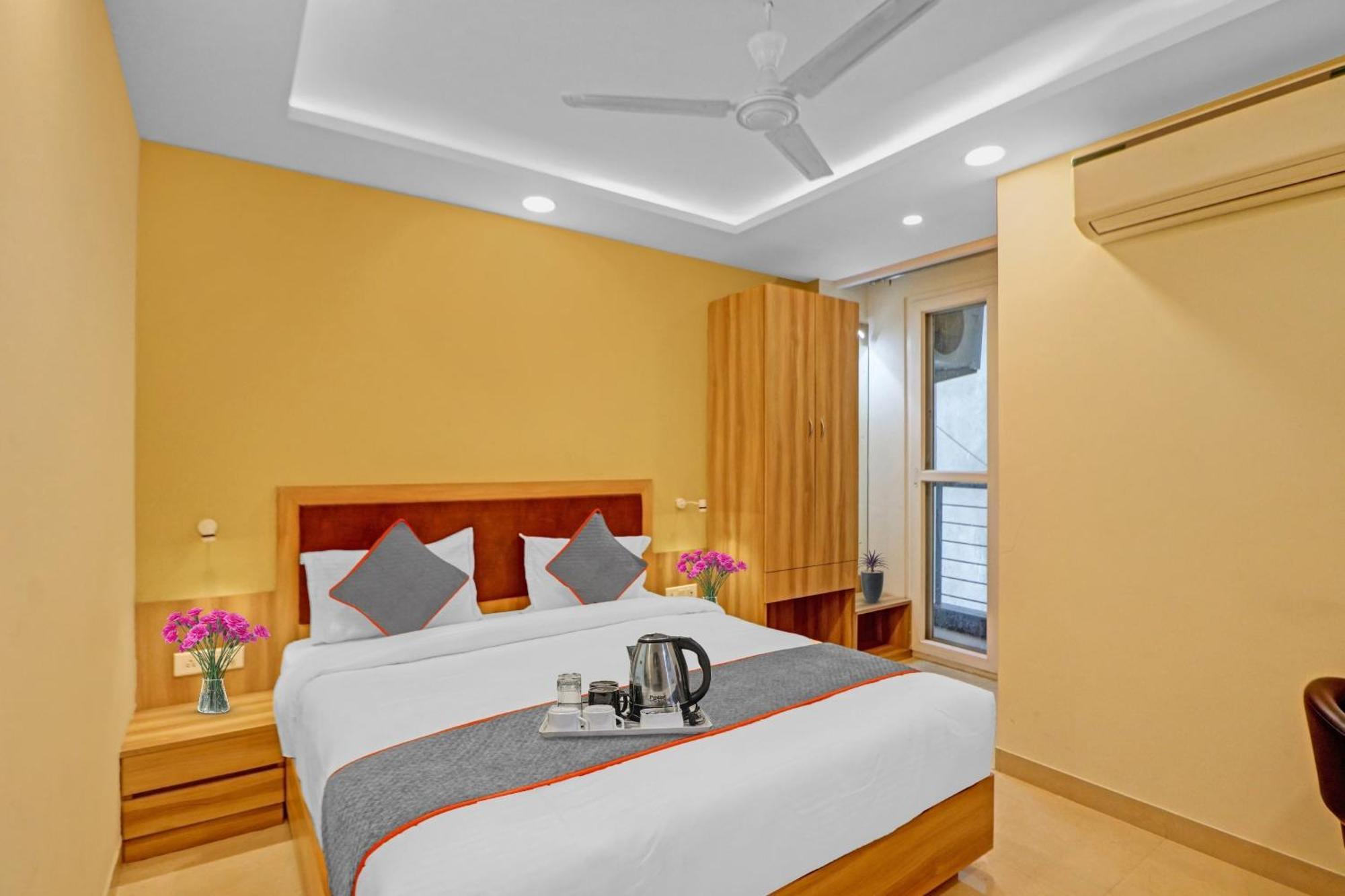 Hotel O Royal Residency