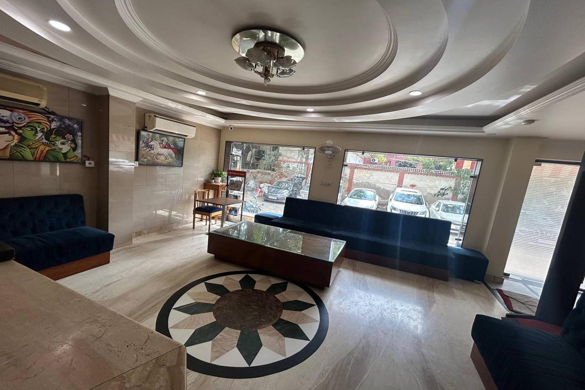 Singh Continetal Hotel 3*