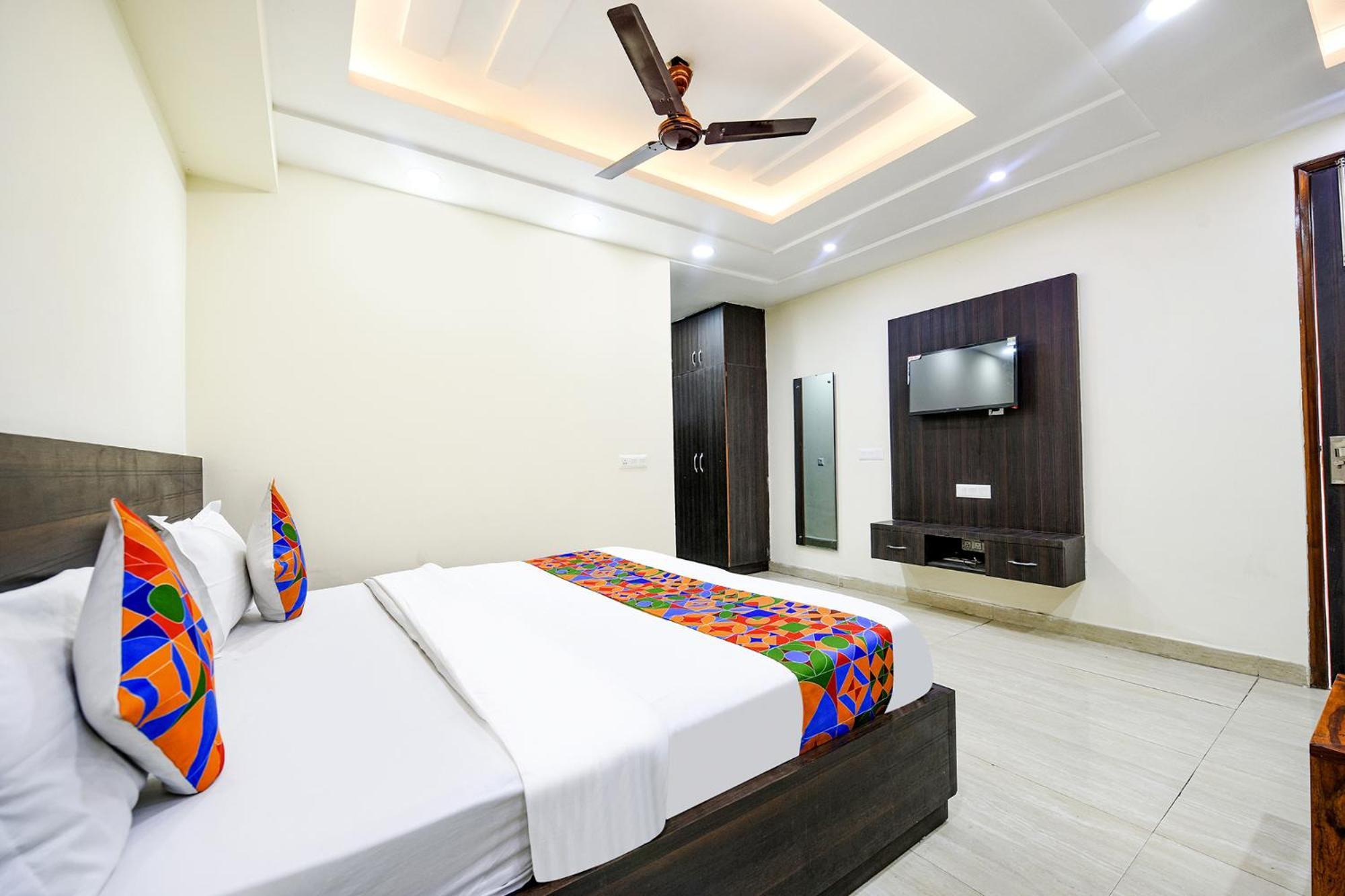 Fabhotel Dwarka Residency - Nr Yashobhoomi Convention Centre New Delhi