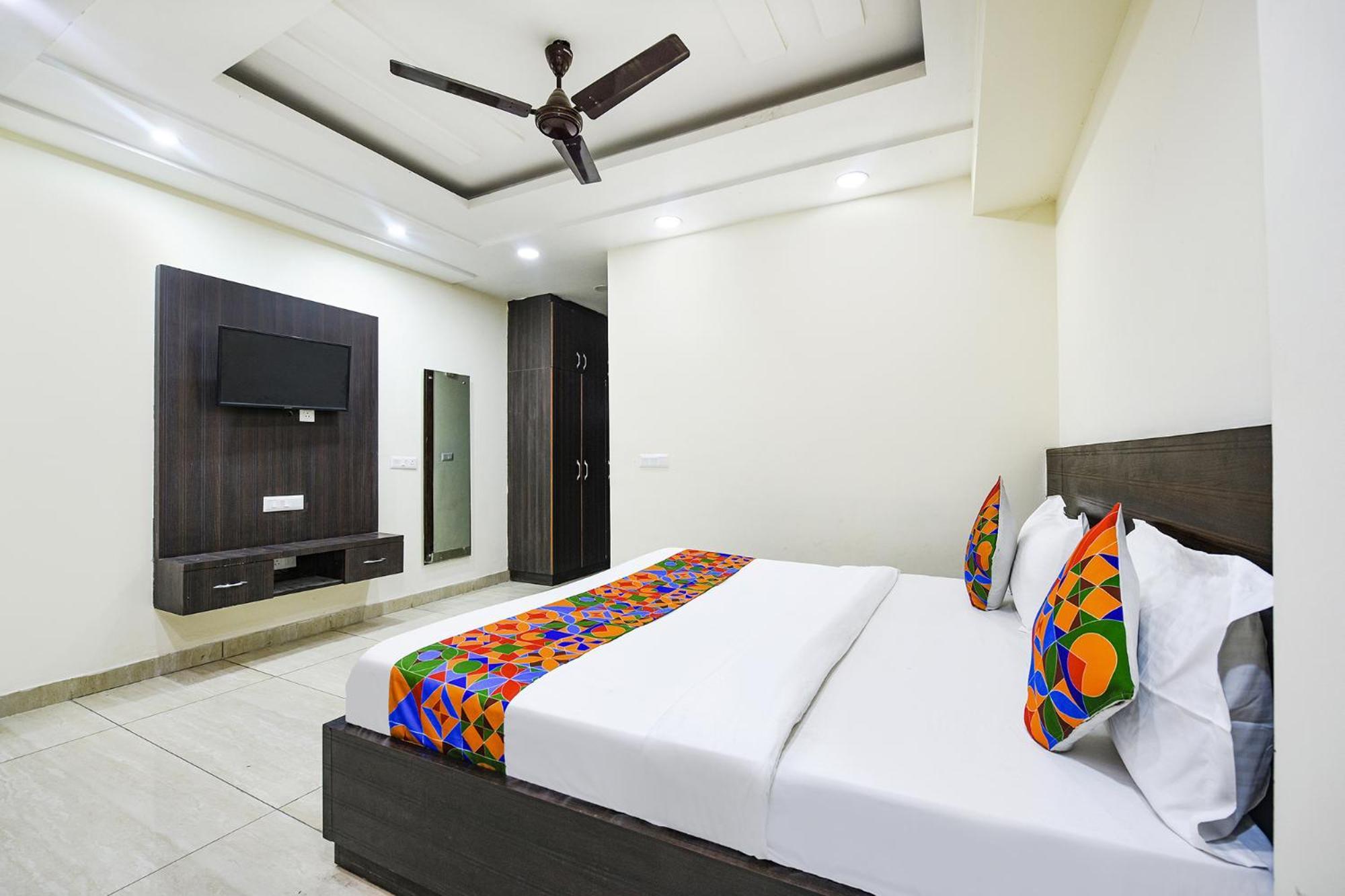 Fabhotel Dwarka Residency - Nr Yashobhoomi Convention Centre 3*