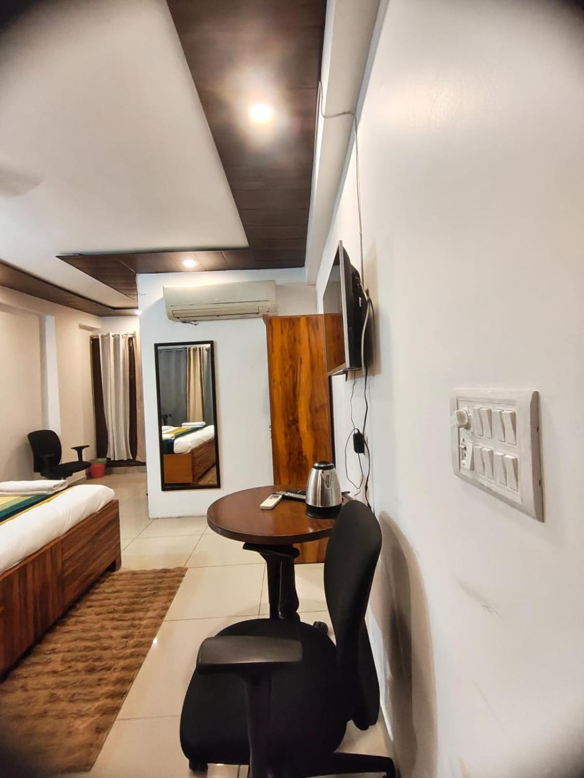 Hauz Khas House 3*