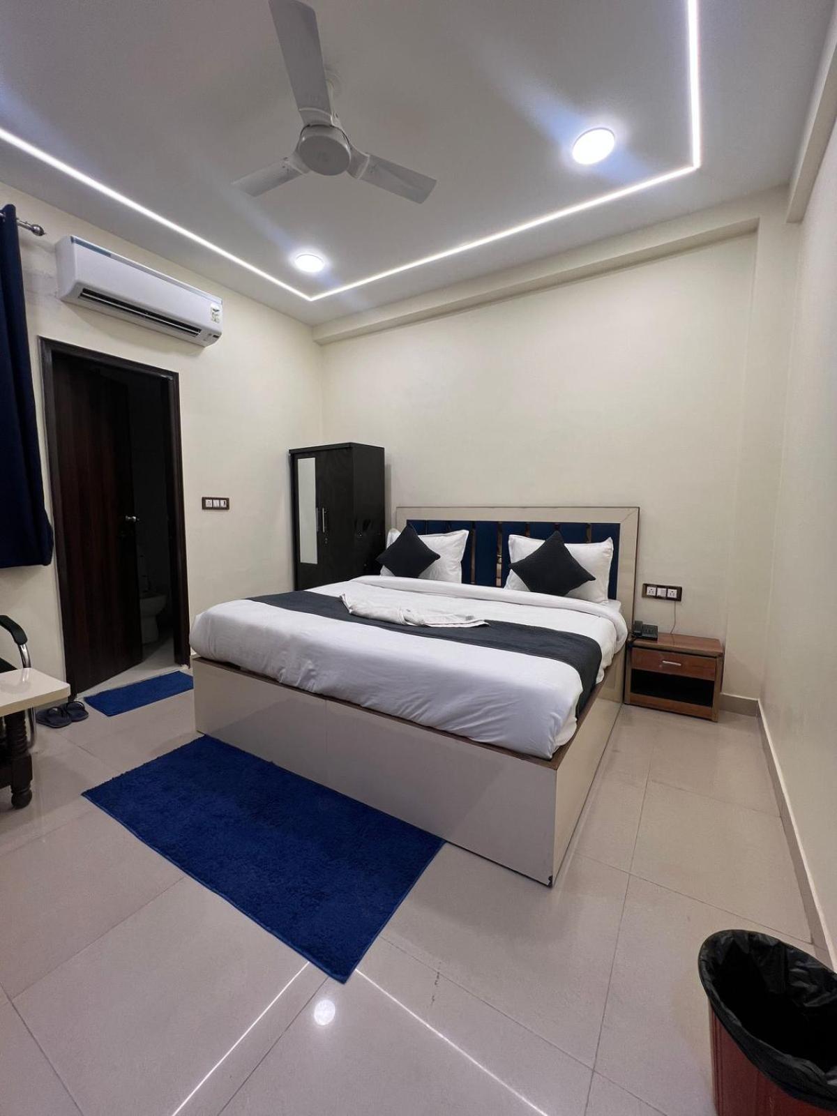 Urban Luxe Hotel