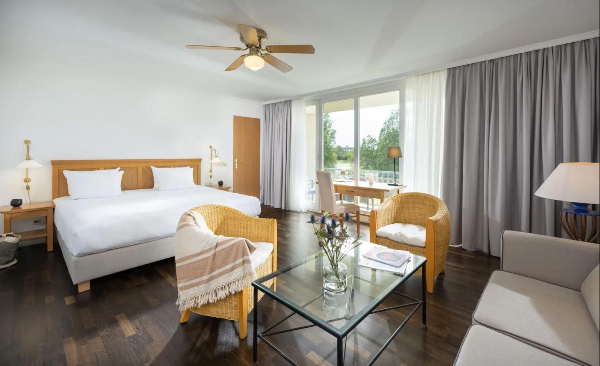 Hotel Le Mount Plaza Near Igi Airport Delhi Nova Deli