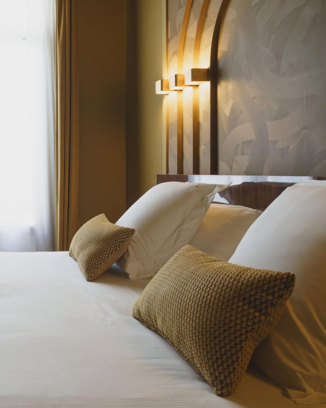 Grand Near Igi Airport New Delhi