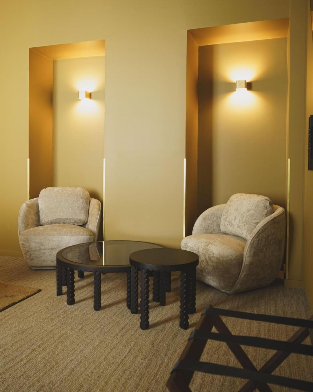 Hotel Grand Near Igi Airport 4*