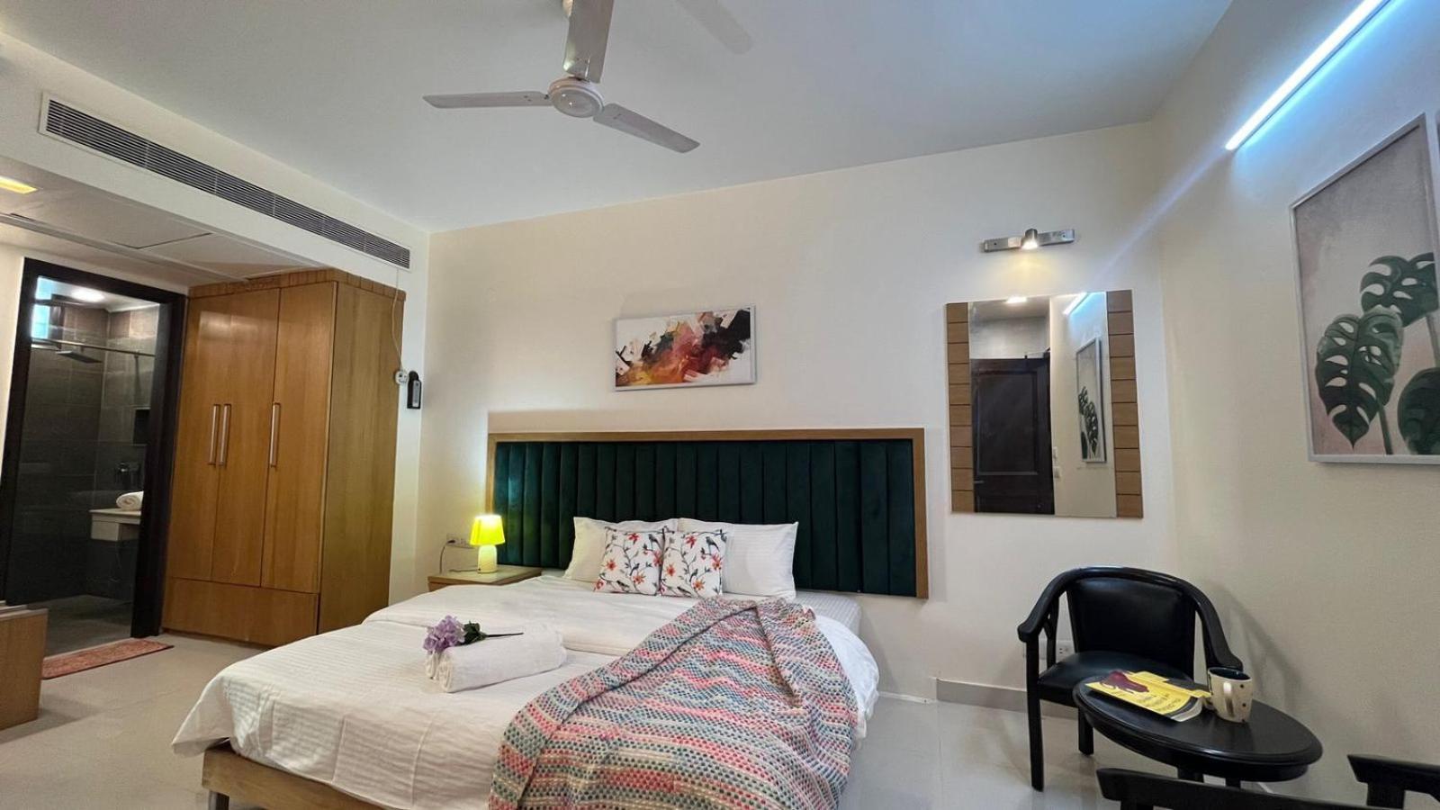 Olive Service - Greater Kailash Apartment New Delhi
