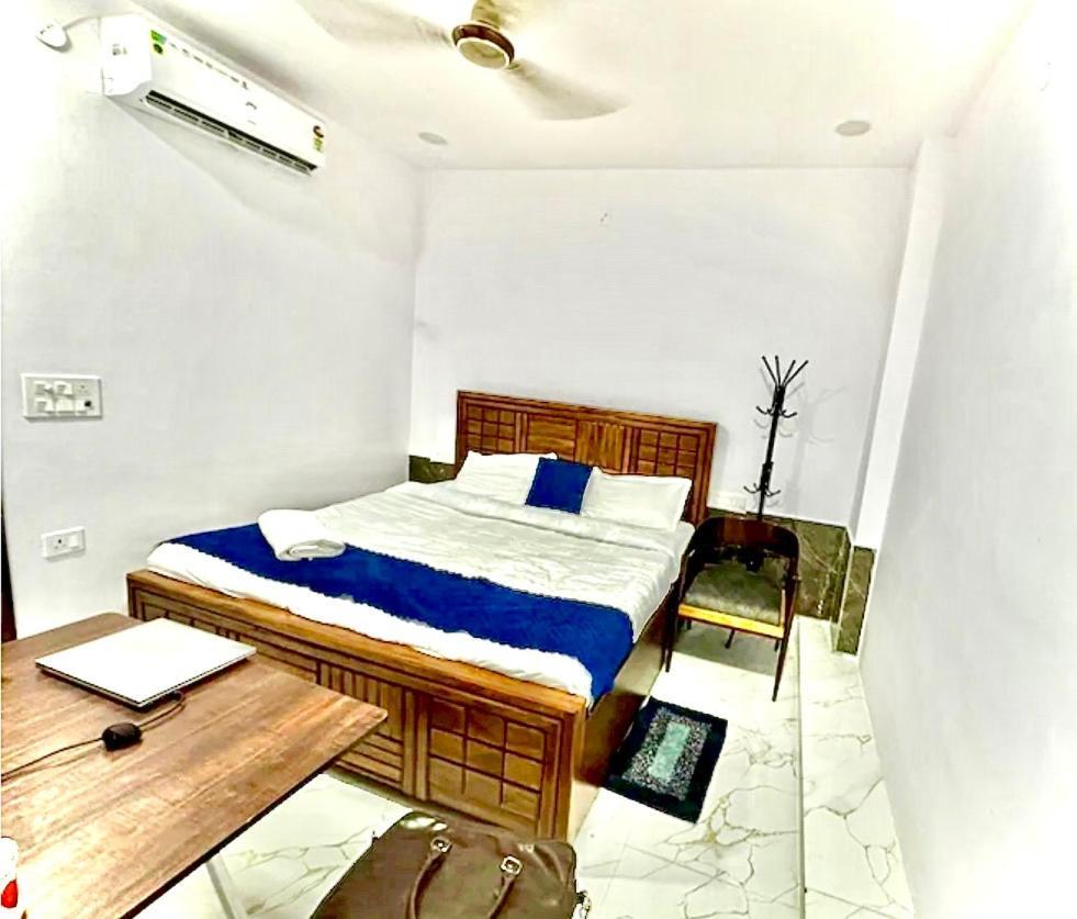 Cosy Rooms, Near Us Embassy Chanakyapuri, - Budget Friendly 3* New Delhi