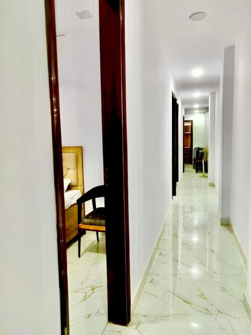 Cosy Rooms, Near Us Embassy Chanakyapuri, - Budget Friendly Guest house