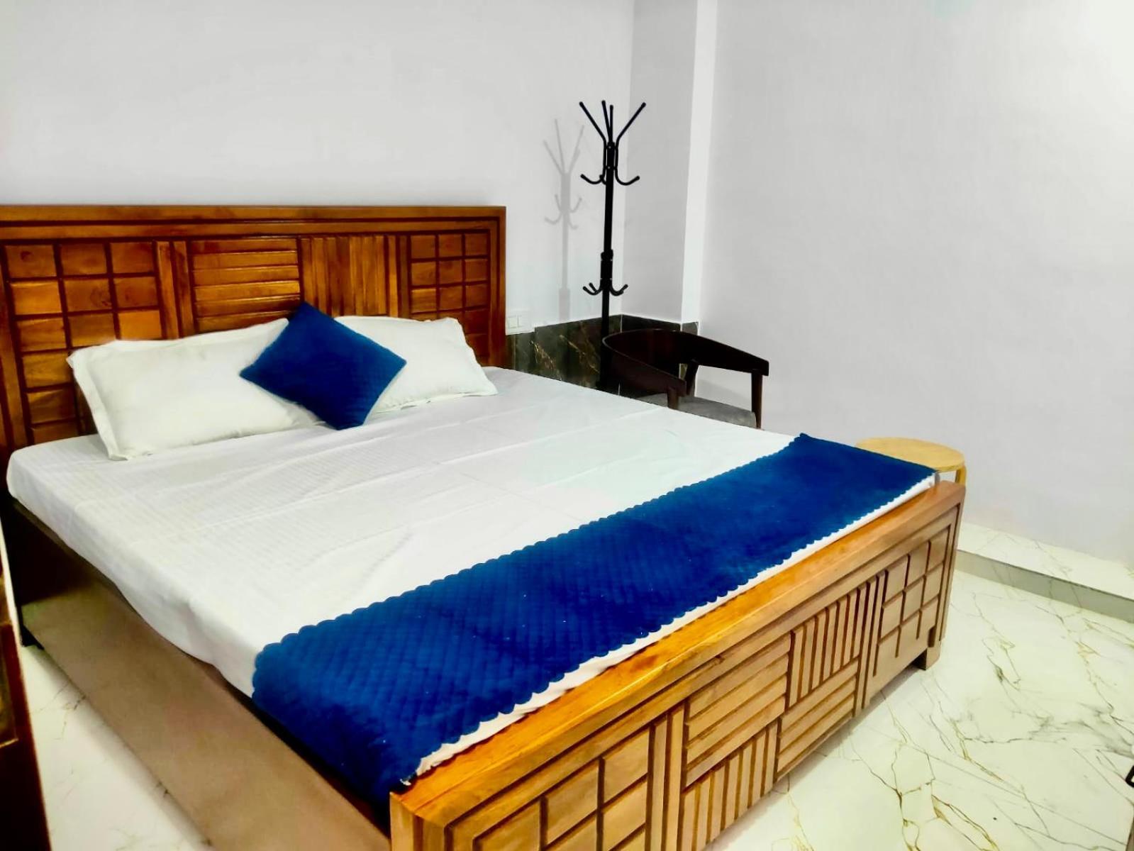 Cosy Rooms, Near Us Embassy Chanakyapuri, - Budget Friendly 3* New Delhi