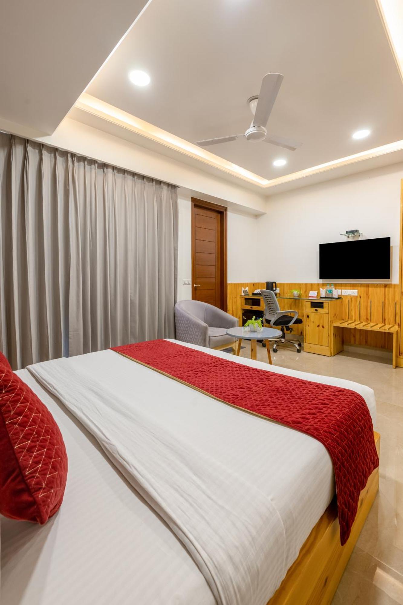 Rr Residency Guest house 3*
