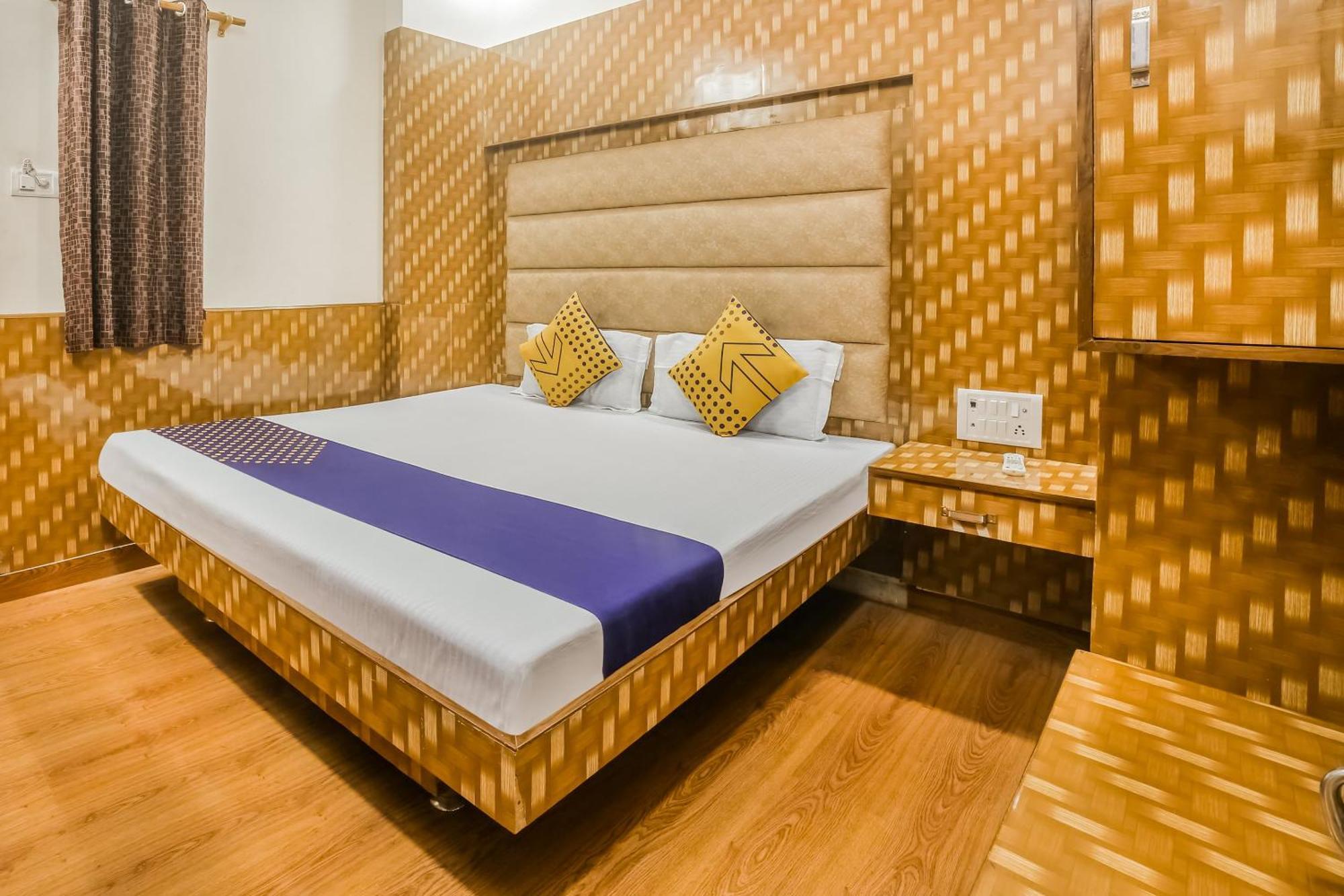 Silver Palace Hotel