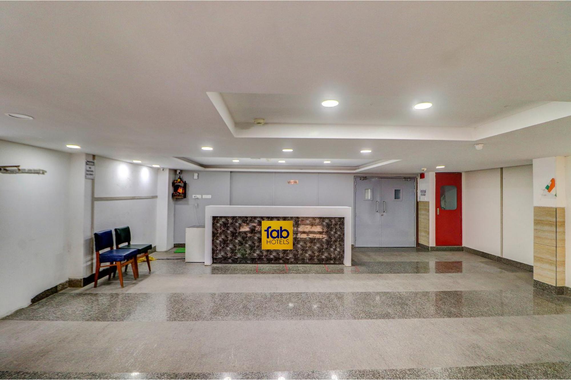 Fabhotel Kirti Nagar 3* New Delhi