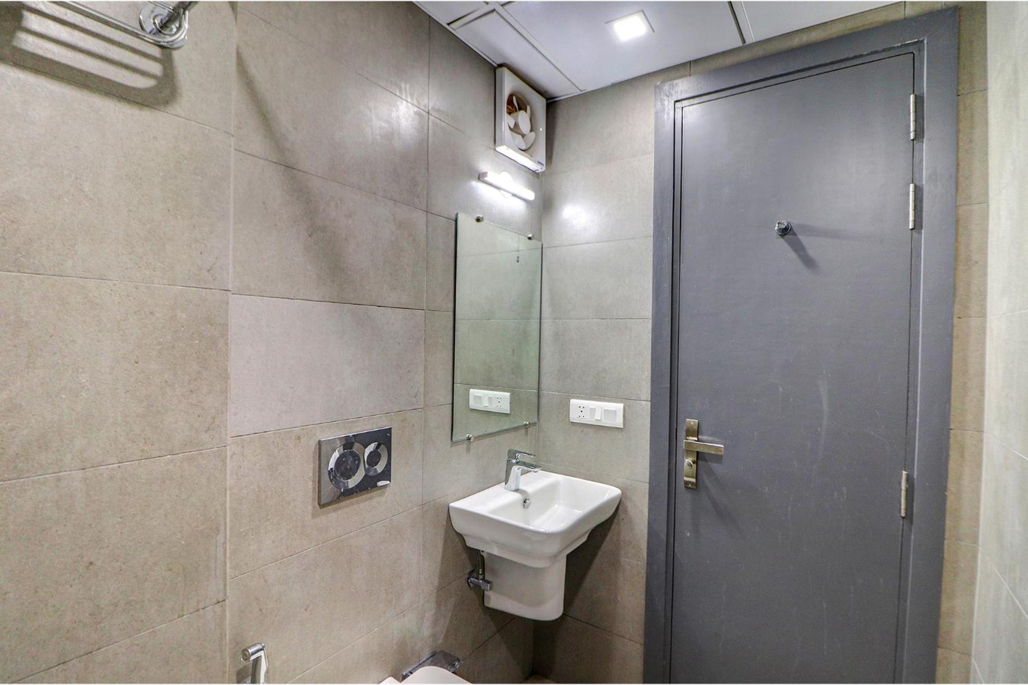 Fabhotel Kirti Nagar