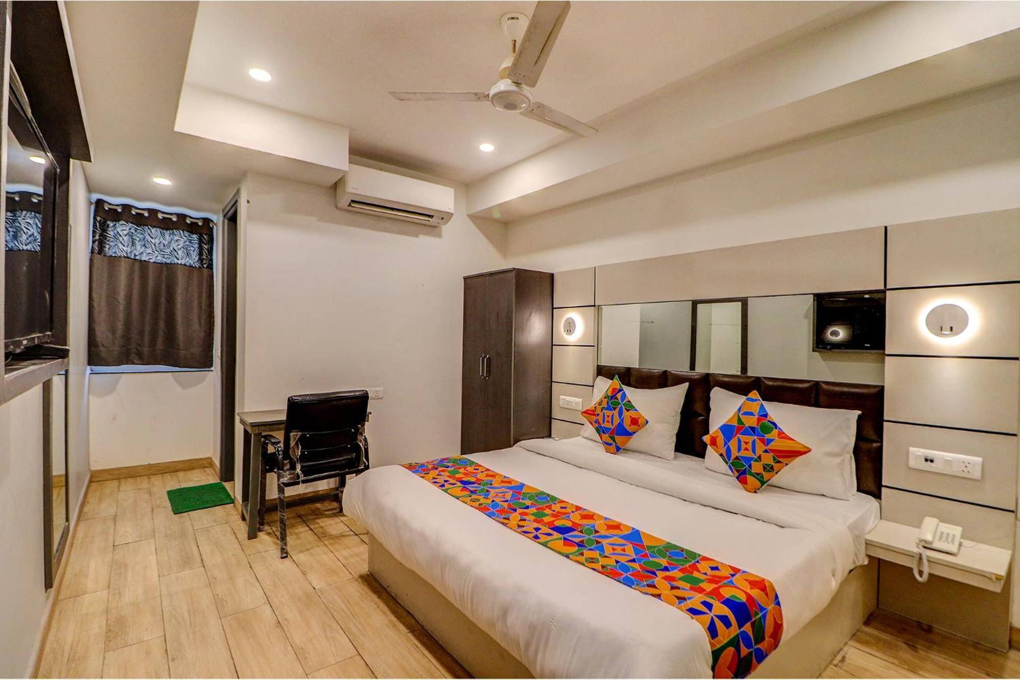 Fabhotel Kirti Nagar New Delhi