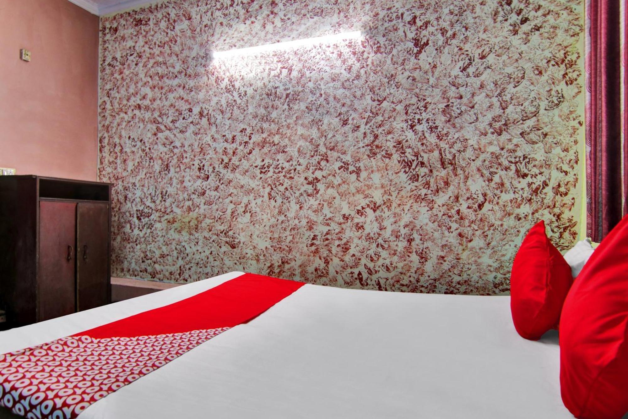 Hotel Oyo Flagship 81167 Swagat Dx 3*